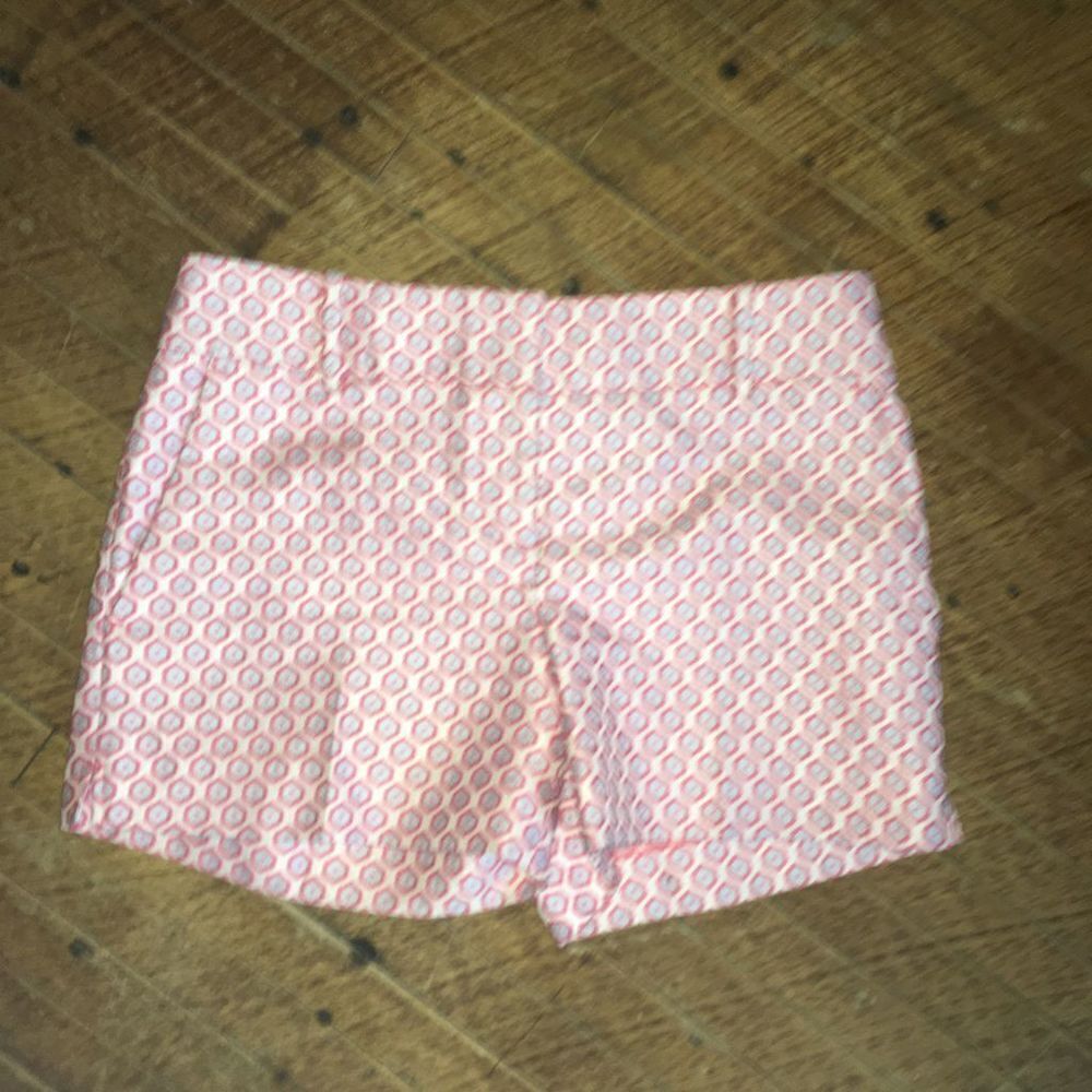 Loft pink vintage inspired brocade flat front size 0 shorts